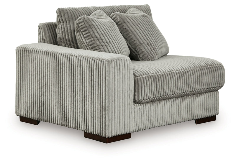 Lindyn 4-Piece Sectional with Chaise