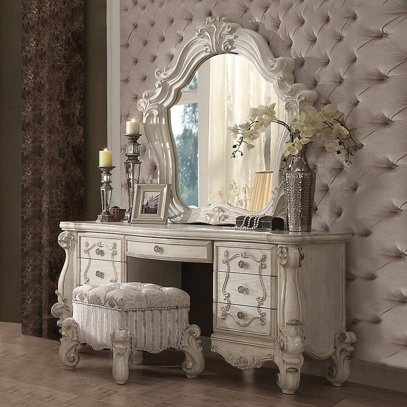 Versailles Vanity