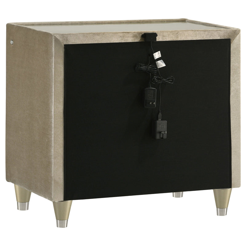 Lorient Bedroom Set Ivory and Camel