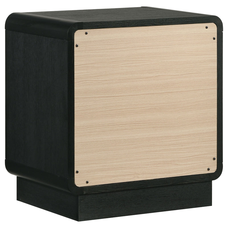 Cavelle Bedroom Set Black
