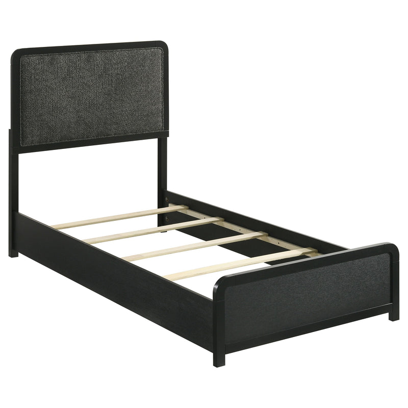 Cavelle Bedroom Set Black
