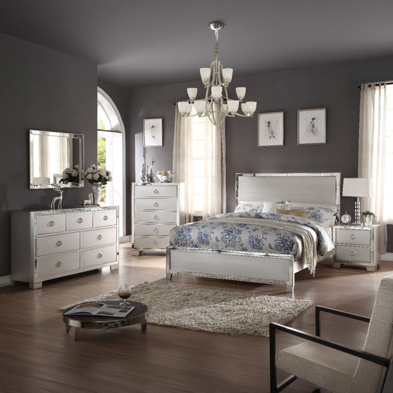 Voeville II Dresser & Mirror