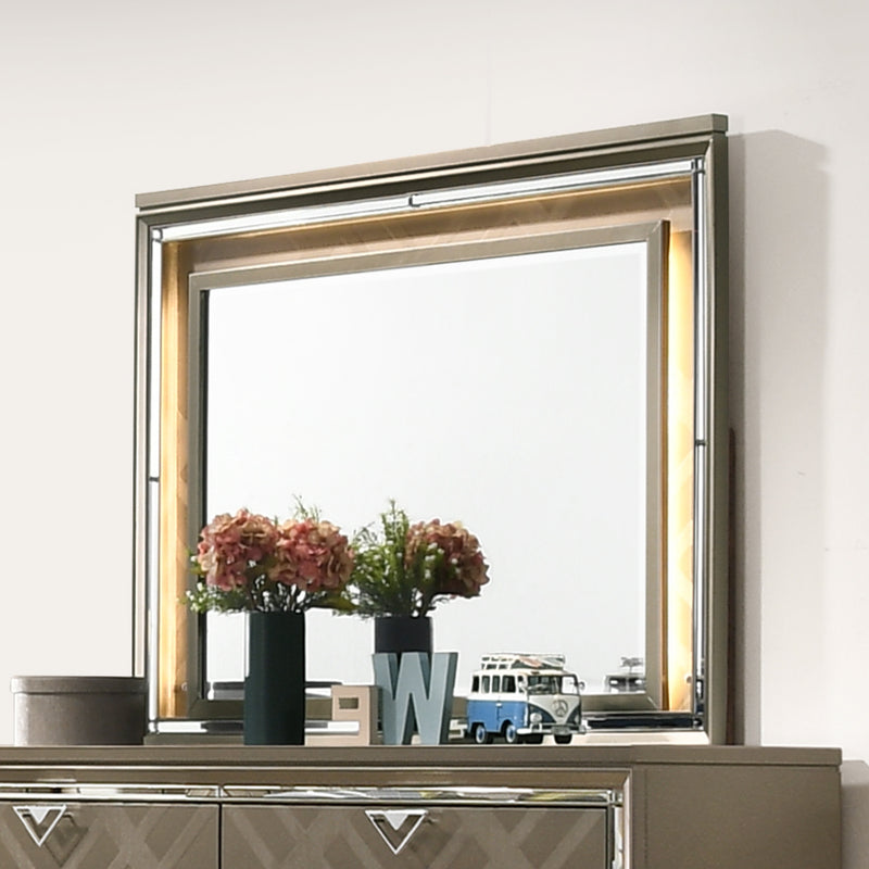 Skylar Dresser & Mirror