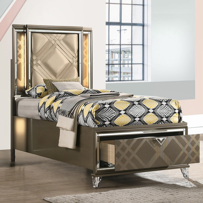 Skylar Bed