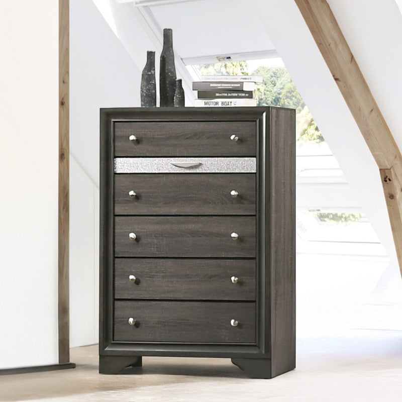 Naima Chest