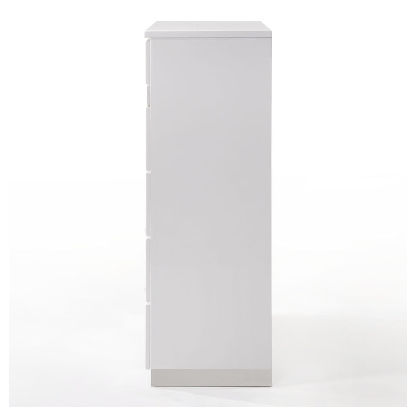 Naima II Chest