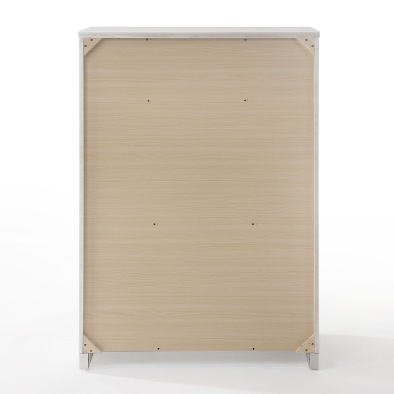 Naima II Chest