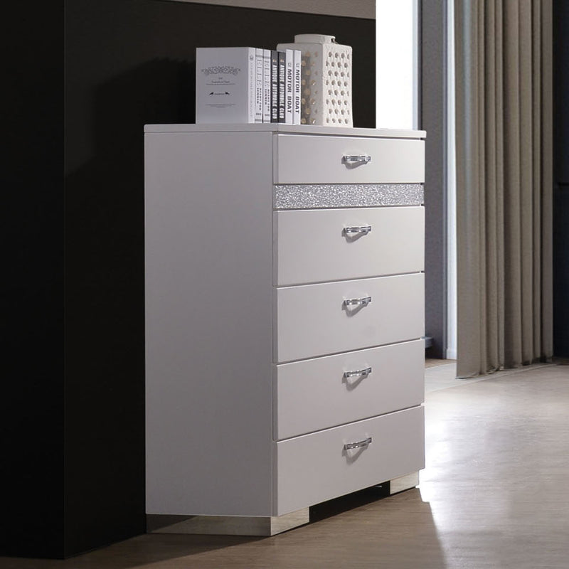 Naima II Chest