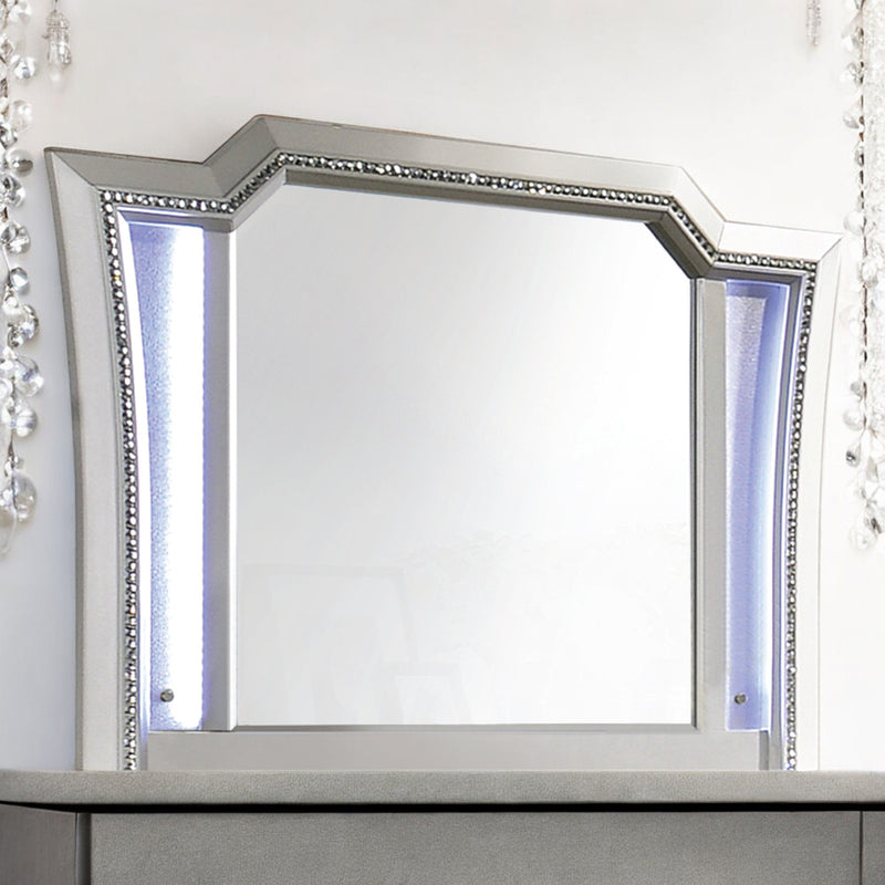 Kaitlyn Dresser & Mirror