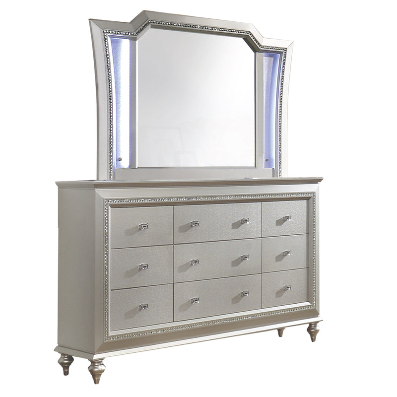 Kaitlyn Dresser & Mirror
