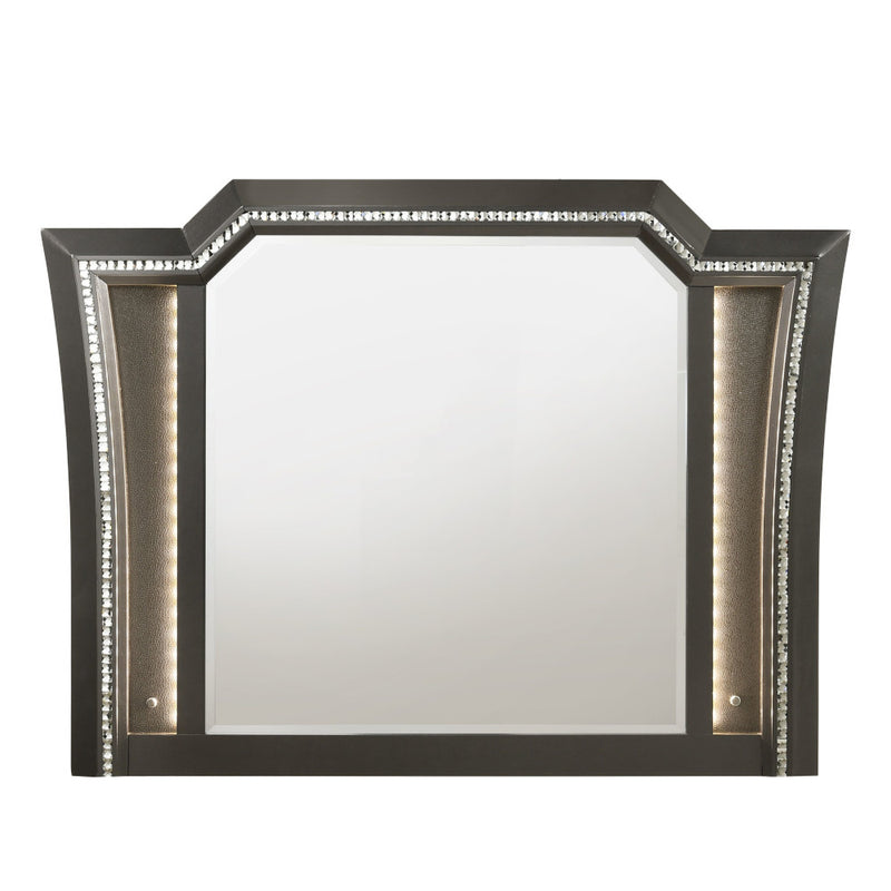 Kaitlyn Dresser & Mirror