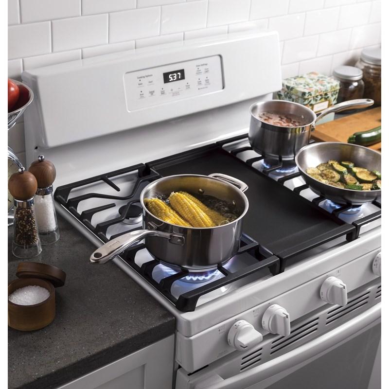 30-inch Freestanding Gas Range (JGBS66DEKWW)
