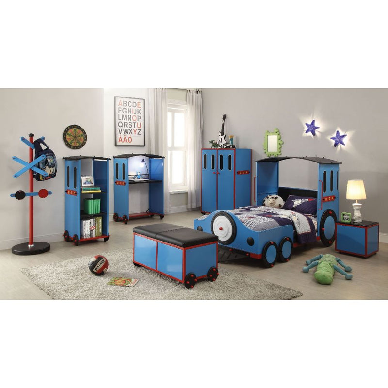 Tobi Bed