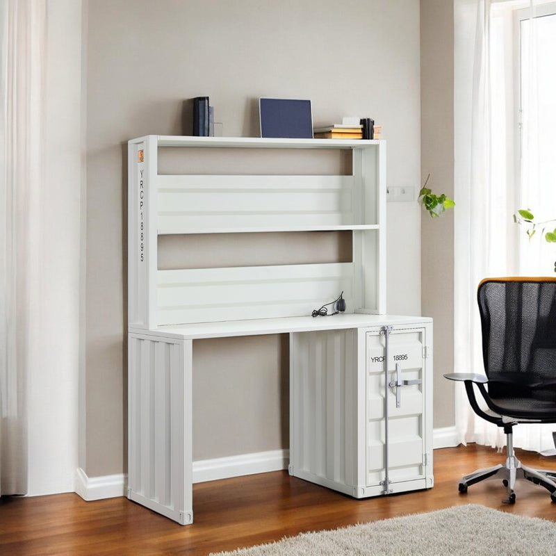 Cargo Desk