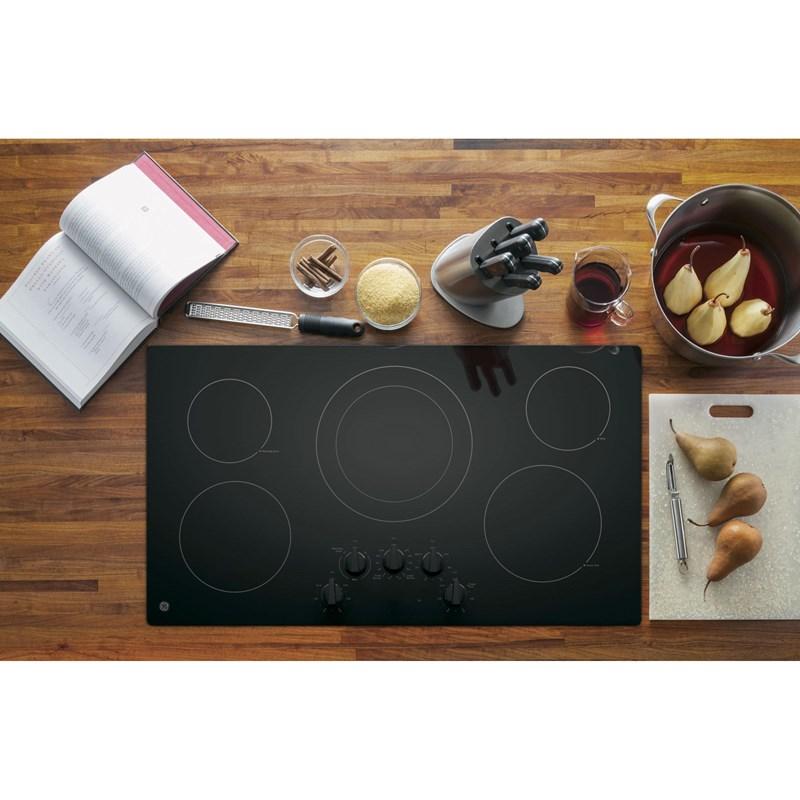 36-inch Built-In Electric Cooktop (JP3036DLBB)