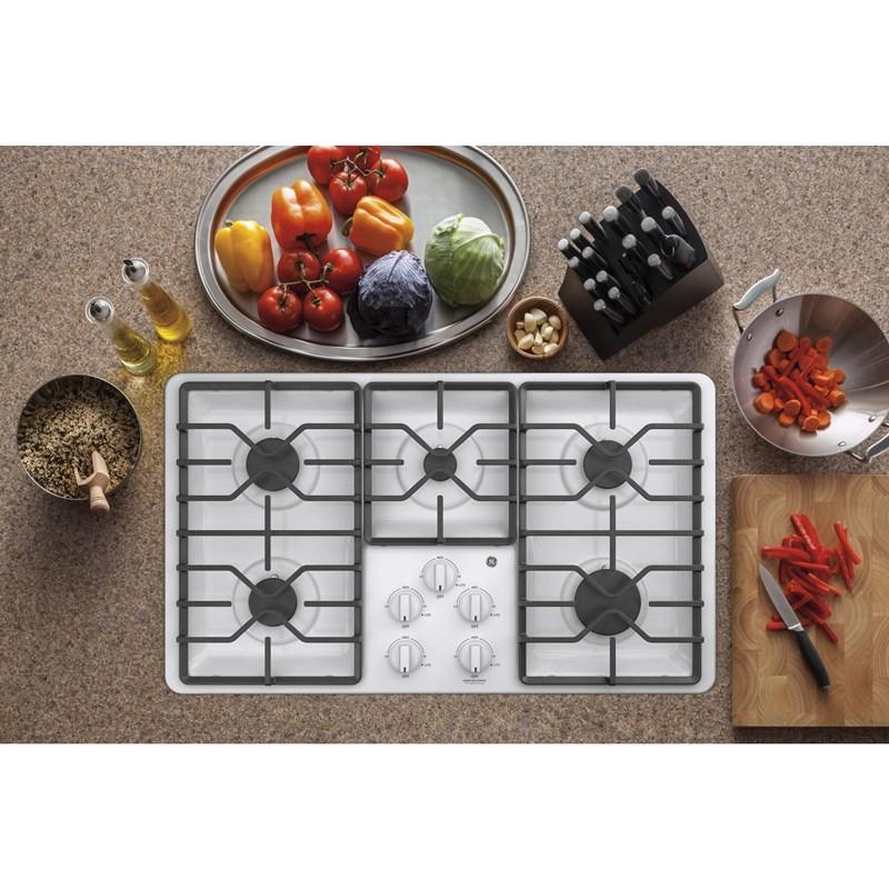36-inch Built-In Gas Cooktop with MAX Burner System (JGP3036DLWW)