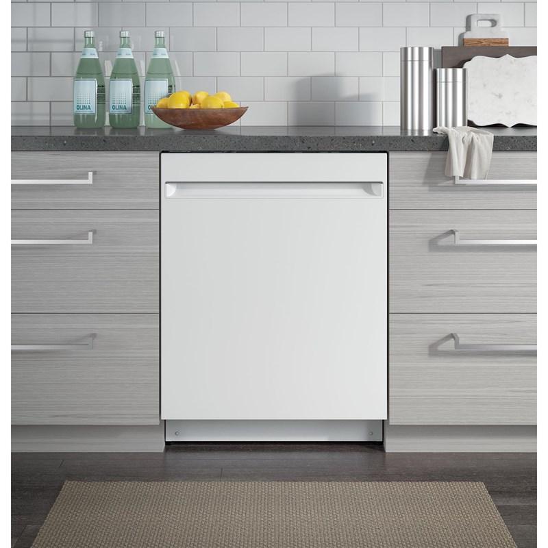 Built-in Dishwasher with Sanitize Option (GDT225SGLWW)