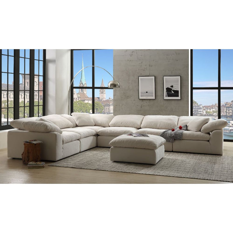 Naveen Sectional