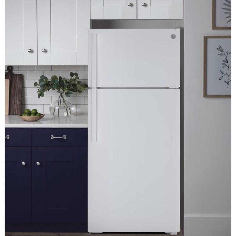 33-inch, 21.9 cu.ft. Freestanding Top Freezer Refrigerator with Upfront Fresh Food Temperature Controls (GTS22KGNRWW)