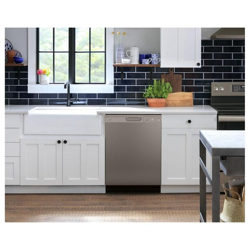Built-In Dishwasher with Dry Boost (GDF550PMRES)