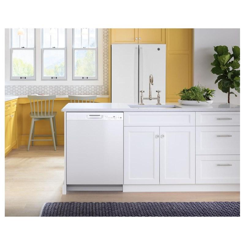 Built-In Dishwasher with Dry Boost (GDF550PGRWW)
