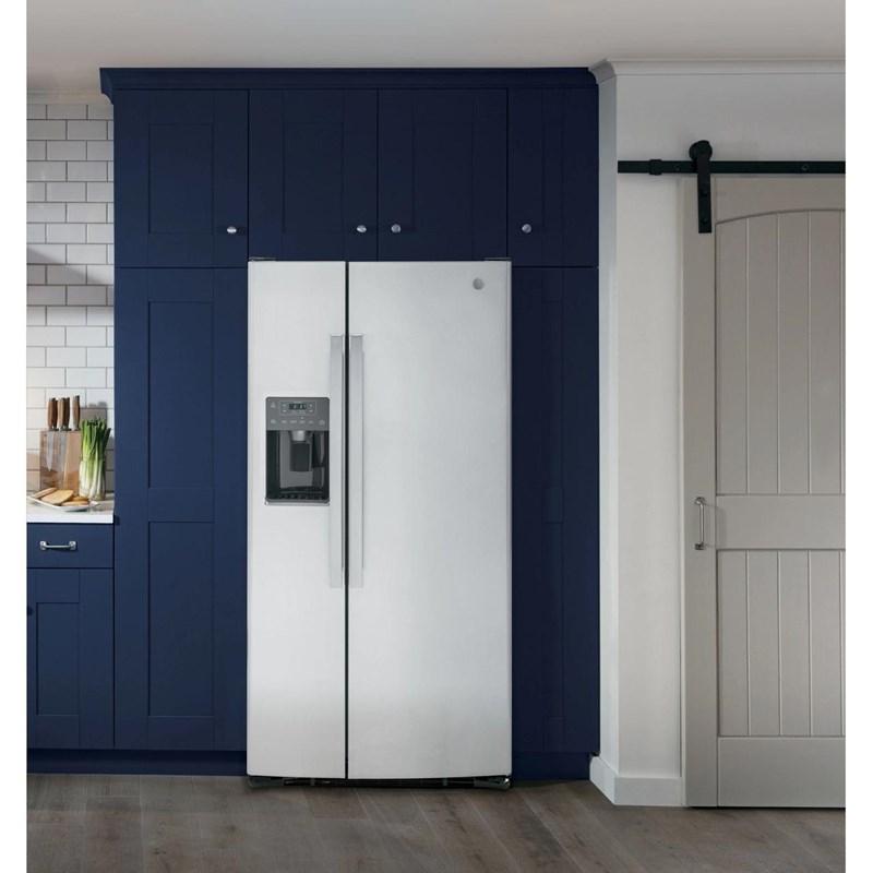 33-inch, 23 cu. ft. Side-By-Side Refrigerator with Water and Ice Dispensing System (GSS23GYPFS)