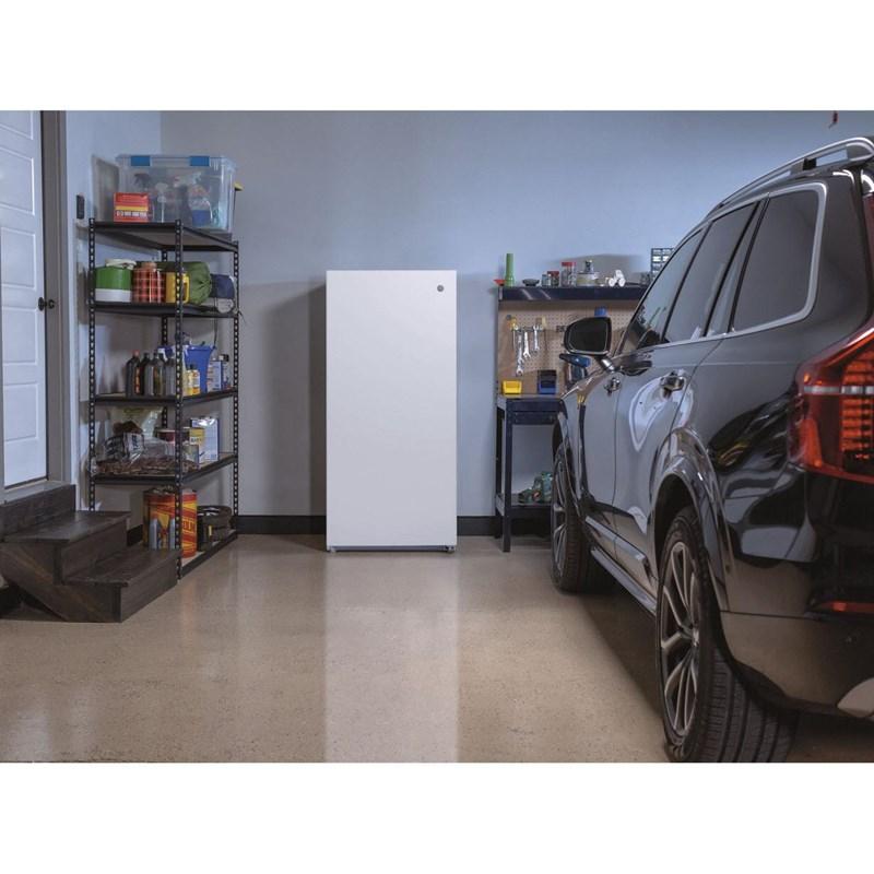 14.2 cu.ft. Freestanding Upright Freezer (FUF14QRRWW)