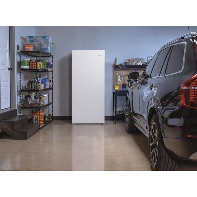 21.3 cu.ft. Freestanding Upright Freezer (FUF21QRRWW)