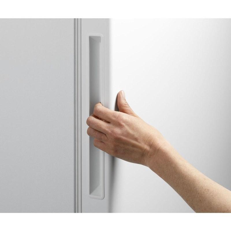 21.3 cu.ft. Freestanding Upright Freezer (FUF21QRRWW)