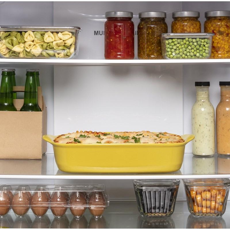 32-inch, 17.7 cu.ft. Counter-Depth Bottom Freezer Refrigerator with LED Lighting (GBE17HYRFS)