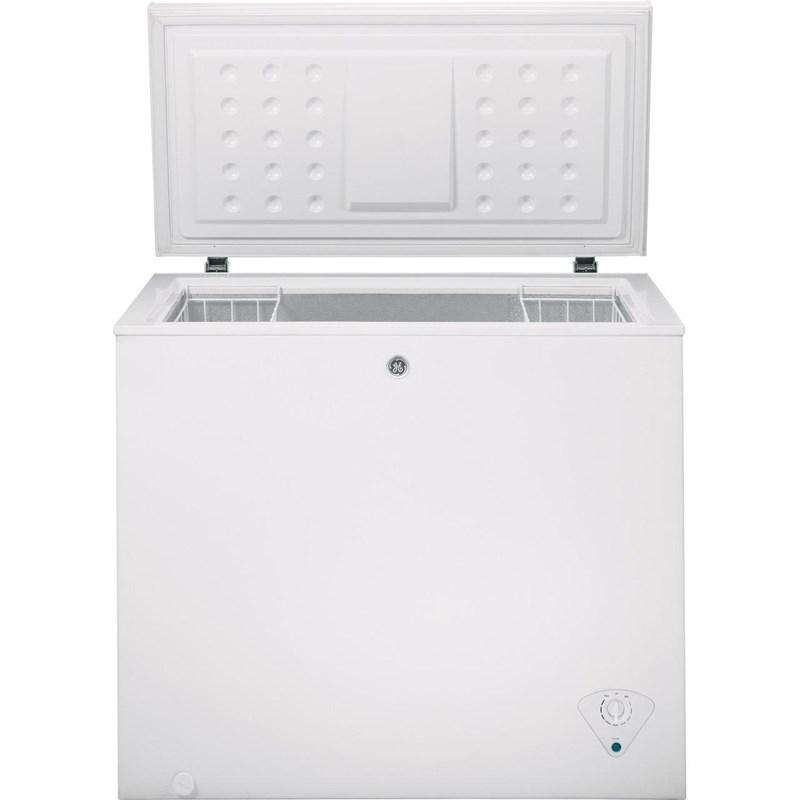 7 cu. ft. Chest Freezer with Adjustable Temperature Control (FCM7STWW)
