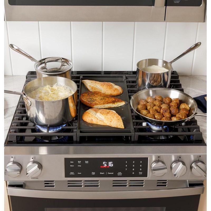 30-inch Slide-in Gas Range with Griddle (GGS500PVSS)