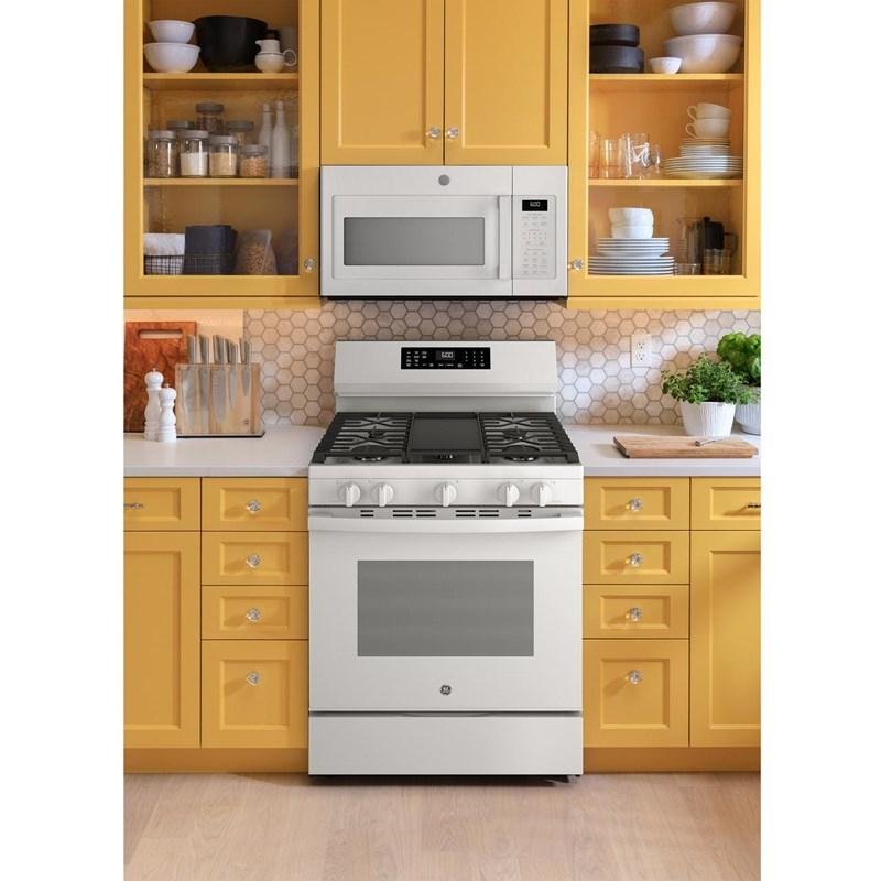 30-inch Freestanding Gas Range with Convection Technology (GGF600AVWW)