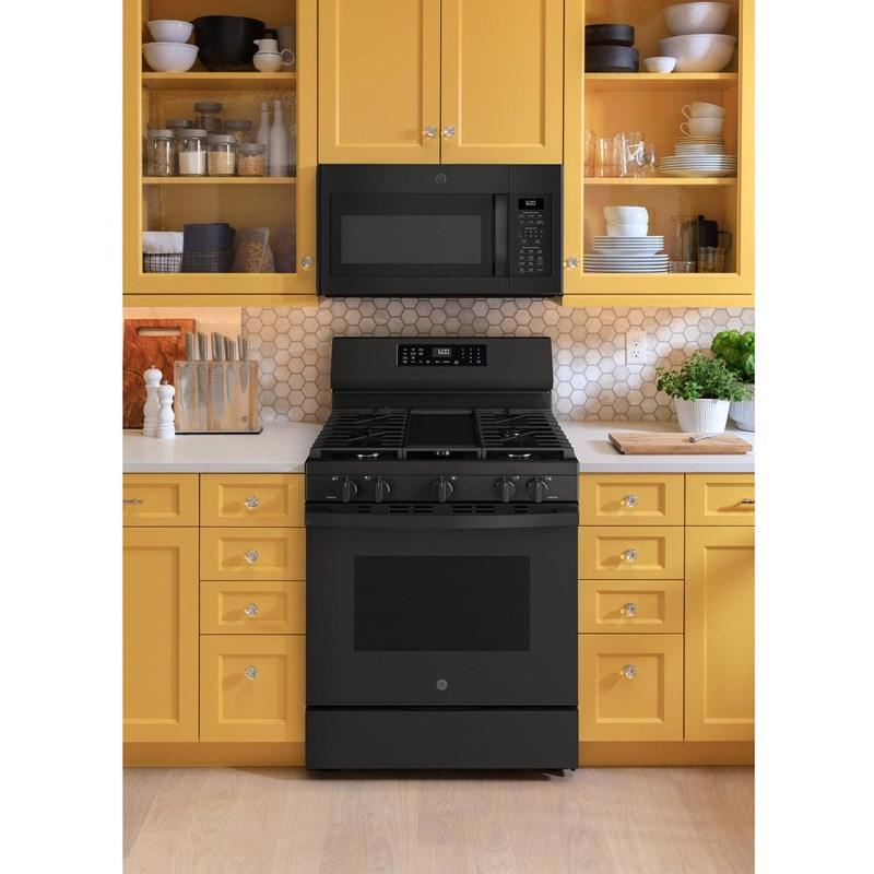 30-inch Freestanding Gas Range with Convection Technology (GGF600AVBB)