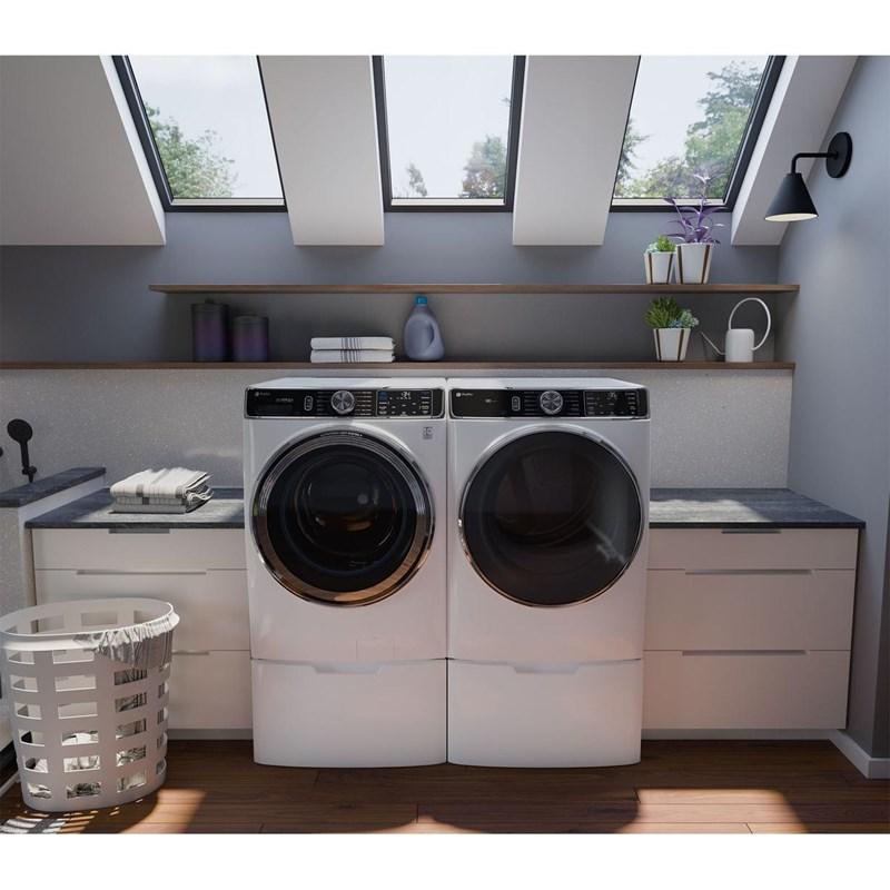 7.8 cu. ft. Gas Dryer with WiFi (PFD87GSSVWW)