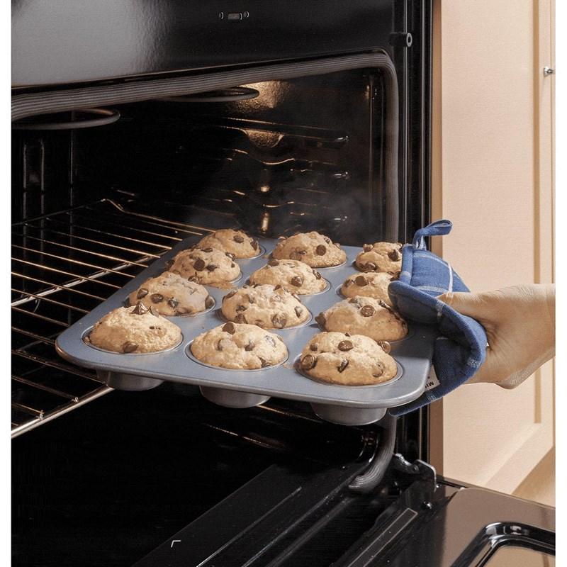 30-inch Slide-in Electric Range with Crisp Mode (GRS500PVWW)