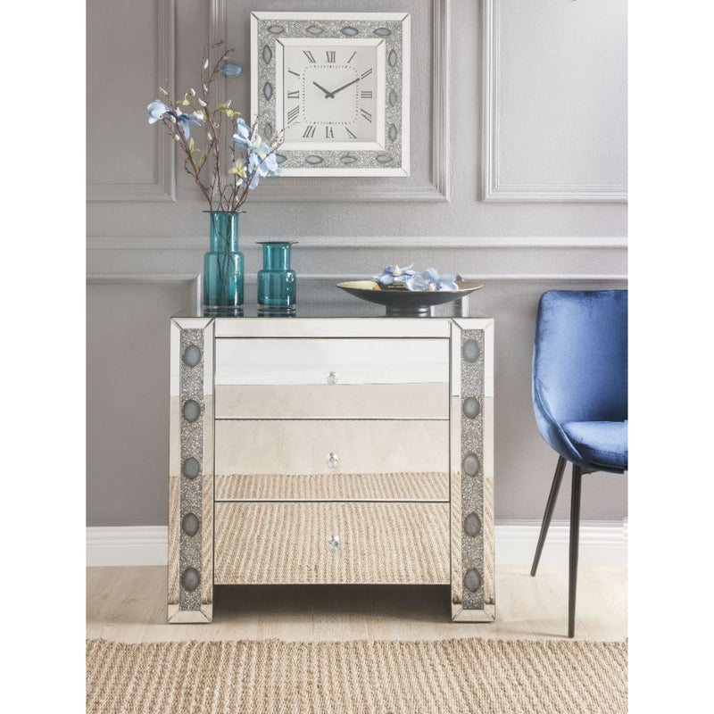 Sonia Console & Art Decor