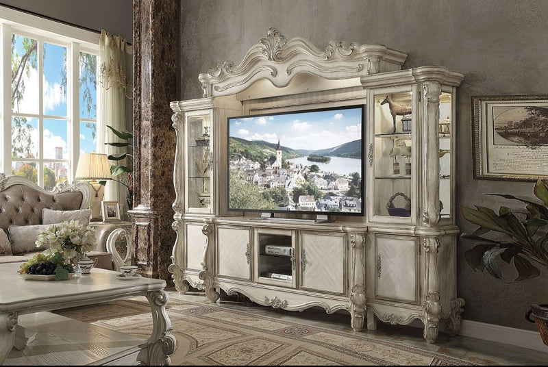 Versailles TV Console