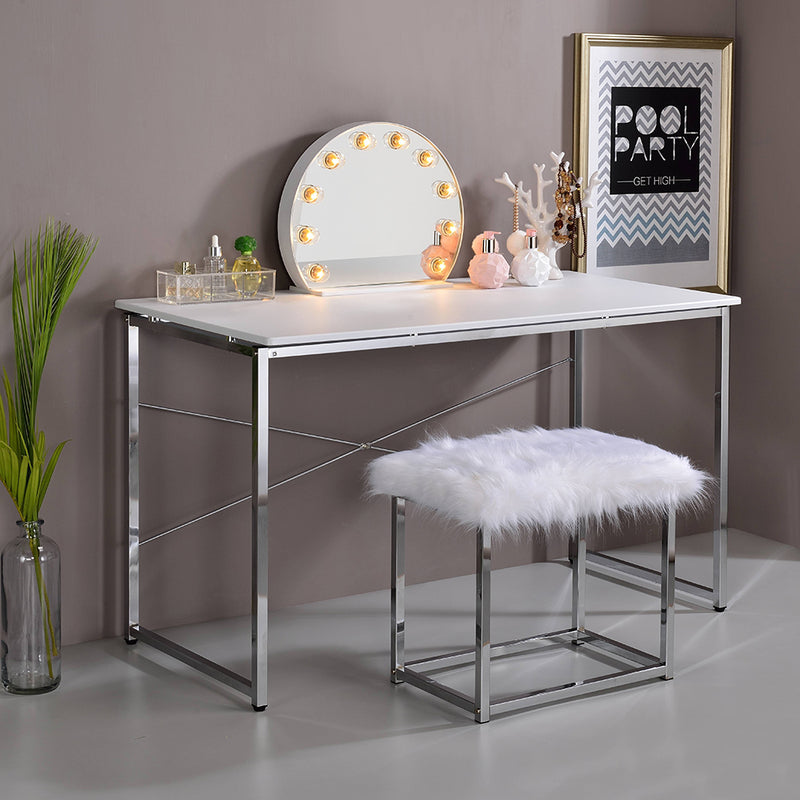 Tennos Desk