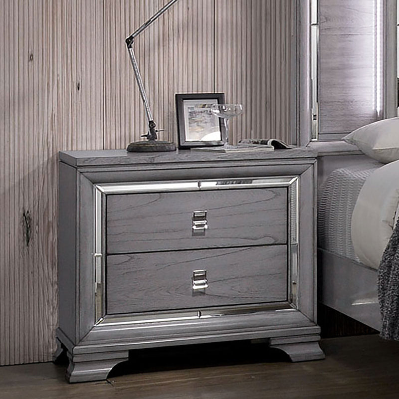Alanis Light Gray 5 Pc. Queen Bedroom Set w/ Chest
