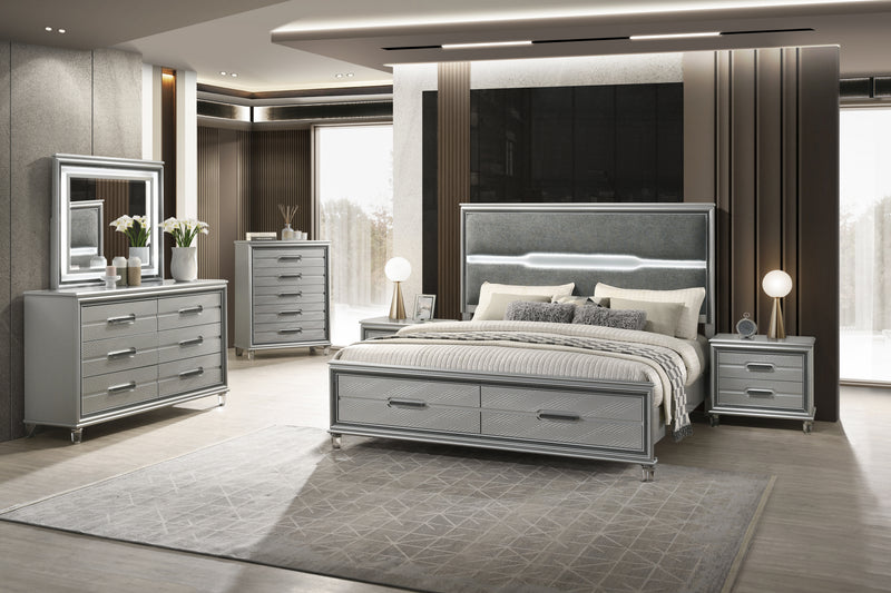 Dreva Sleek Silver Bedroom Set
