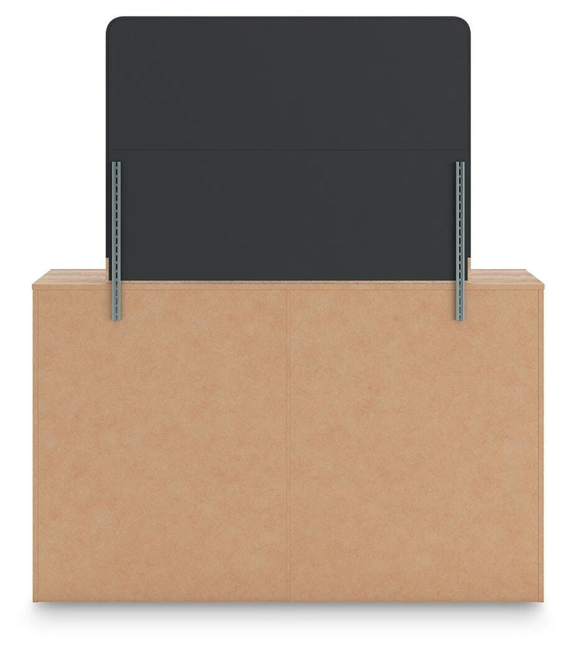 Kinlanni Upholstered Panel Bed Bedroom Set