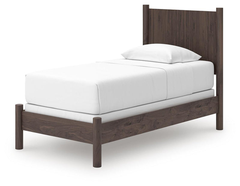 Pamytta Panel Bed Bedroom Set