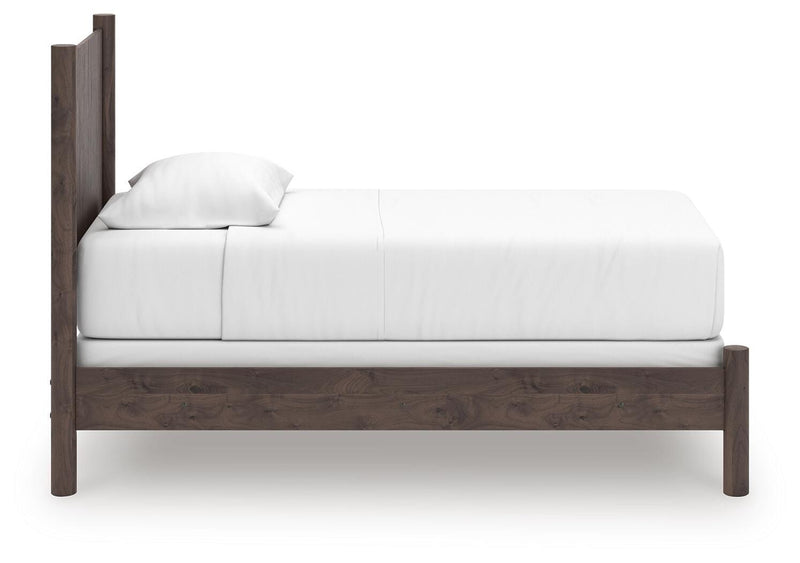 Pamytta Panel Bed Bedroom Set