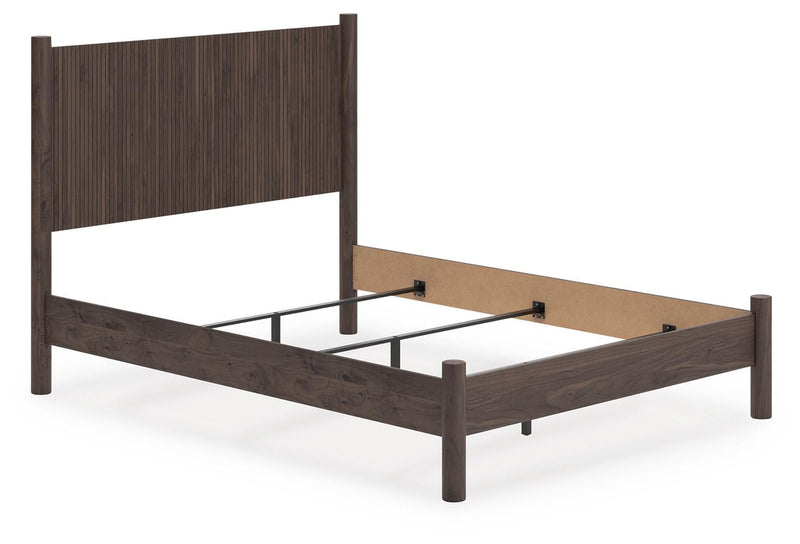 Cadmori Panel Bed