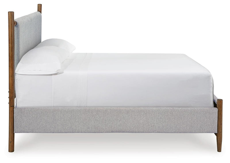 Lyncott Upholstered Bed Bedroom Set