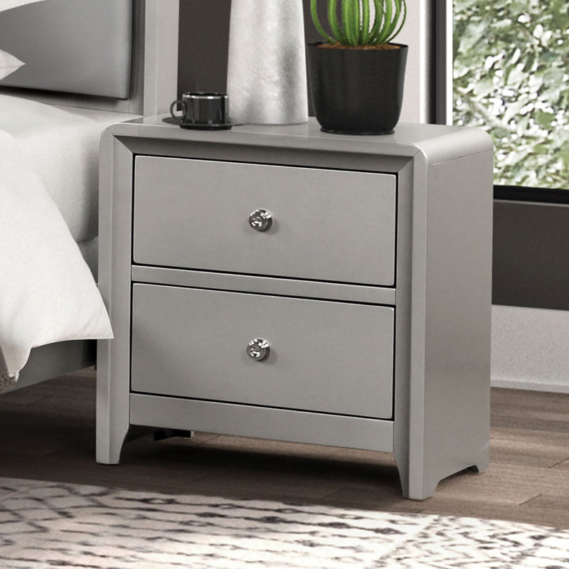 Bryne Champagne Queen 5 Piece Bedroom Set w/2 Nightstands