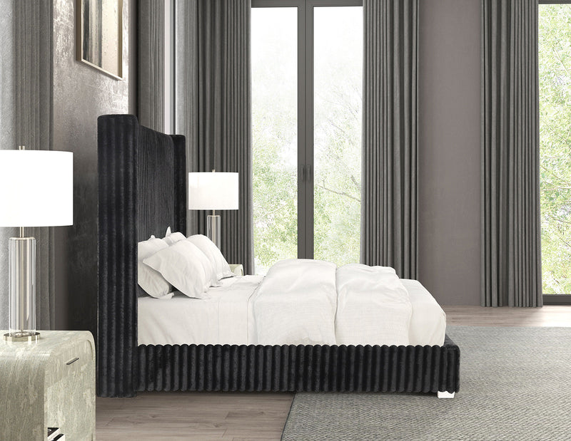 Cadwell Black Bed
