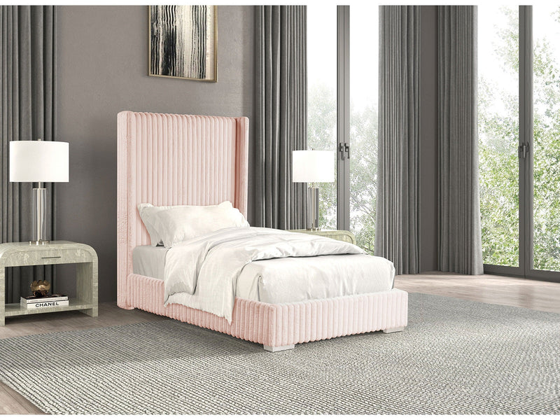 Cadwell Pink Full Bed