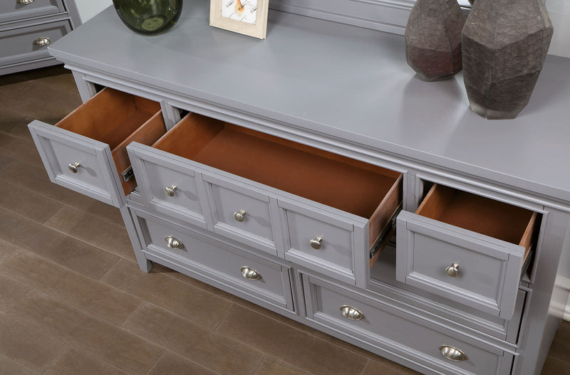 Castlile Gray 5 Pc. Queen Bedroom Set w/ 2NS
